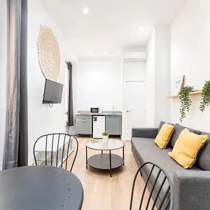 https://precioso-atico-en-centro-historico.1costadelsol.com